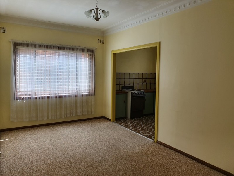 2/43 Yellagong Street, West Wollongong NSW 2500