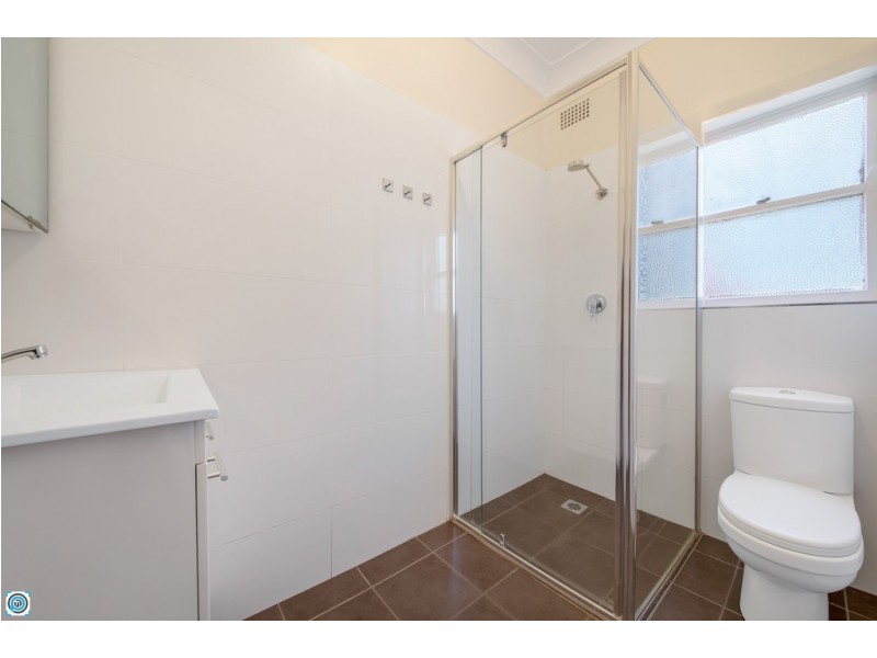 16 Birmingham Street, Cringila NSW 2502