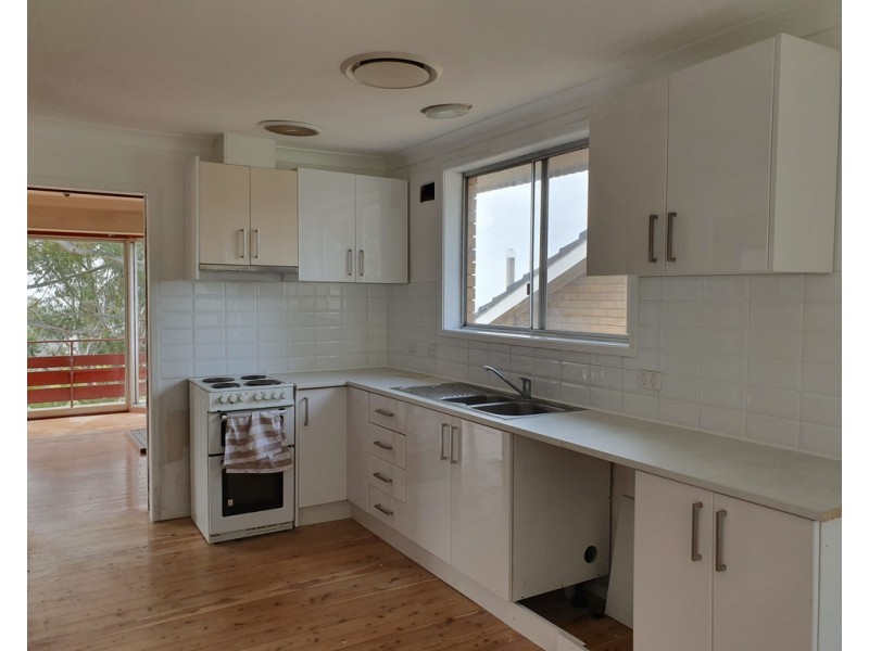 21 Hilltop Avenue, Wollongong NSW 2500
