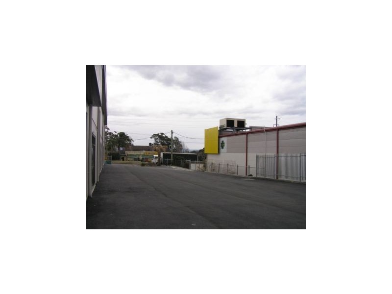 2/144 Lake Entrance Road, Oak Flats NSW 2529