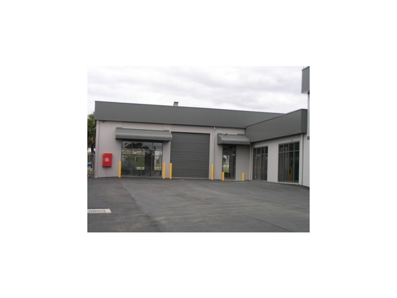 2/144 Lake Entrance Road, Oak Flats NSW 2529