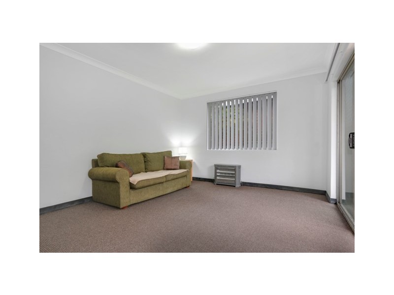 1/10 PRINCES HIGHWAY, West Wollongong NSW 2500