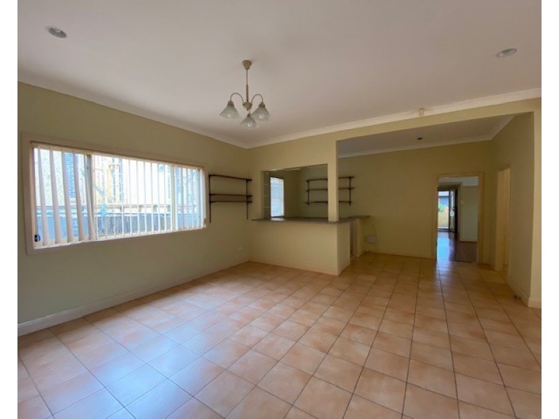 14 Myrtle Street, Coniston NSW 2500