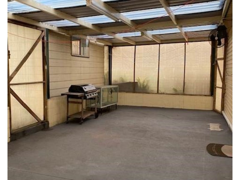 14 Myrtle Street, Coniston NSW 2500