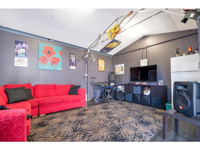 50 Parkside Drive, Dapto NSW 2530