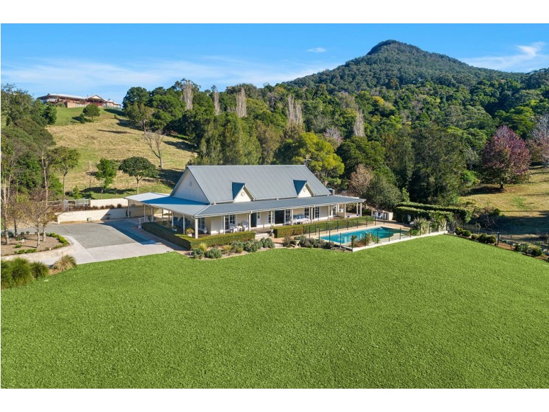 87 William James Drive, Mount Kembla NSW 2526