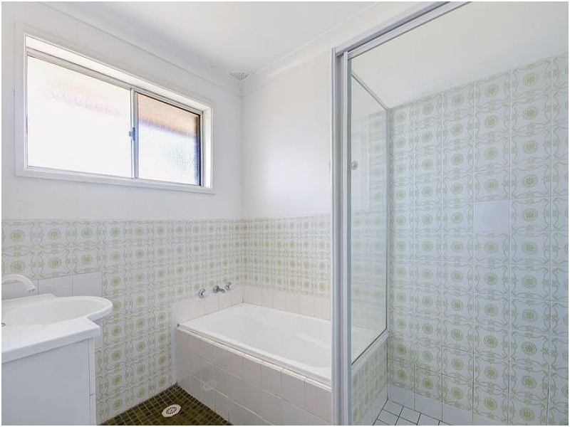 35 Macquarie Street, Albion Park NSW 2527