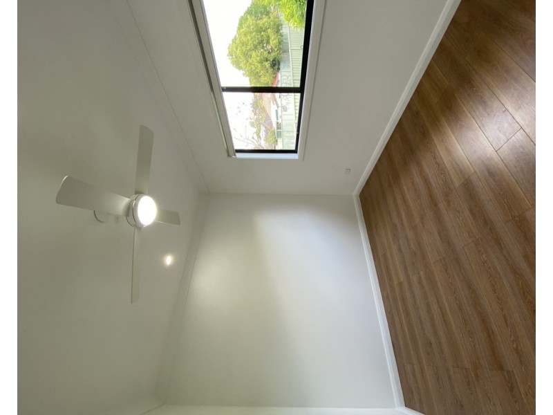 20a Blackman Parade, Unanderra NSW 2526