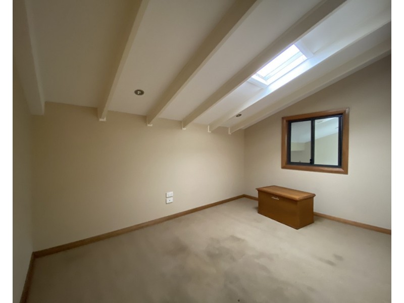 57 Riveroak Road, Farmborough Heights NSW 2526