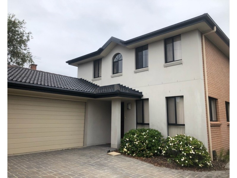 1/14 Fisher Street, West Wollongong NSW 2500