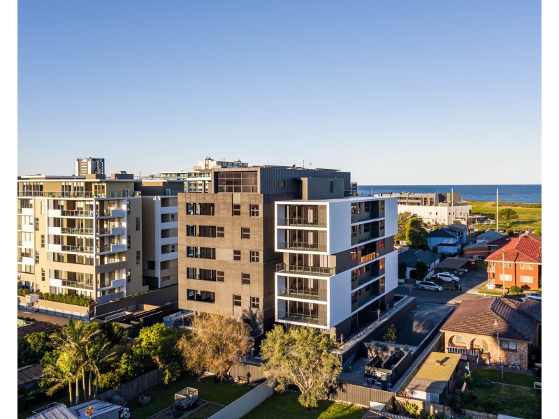 206/14 Beatson Street, Wollongong NSW 2500