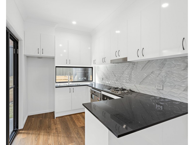 2/30 Cross Street, Corrimal NSW 2518
