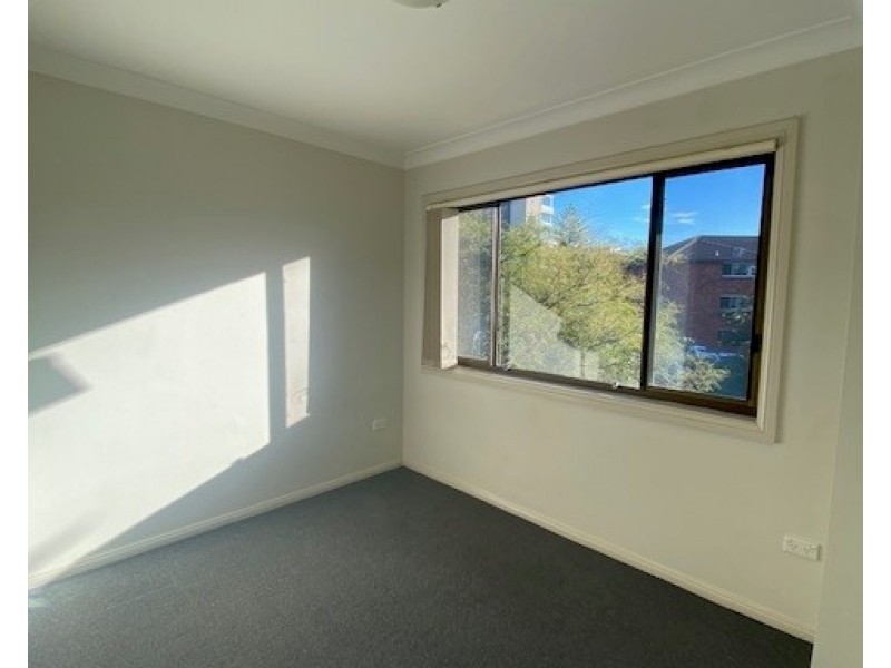 12/12 Denison Street, Wollongong NSW 2500