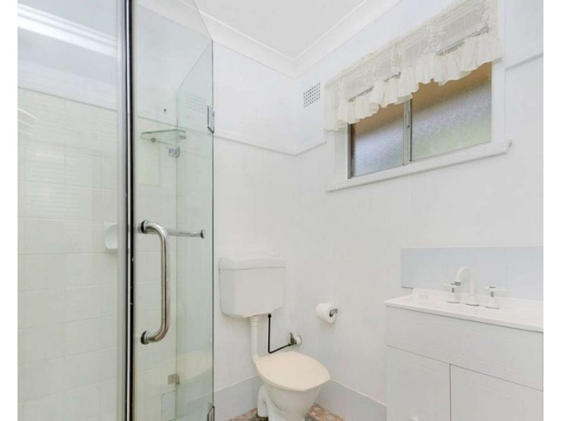 2/5 Woodlawn Avenue, Mangerton NSW 2500