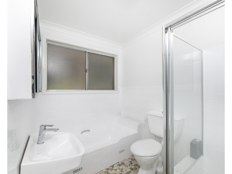 2/37 Foothills Road, Mount Ousley NSW 2519