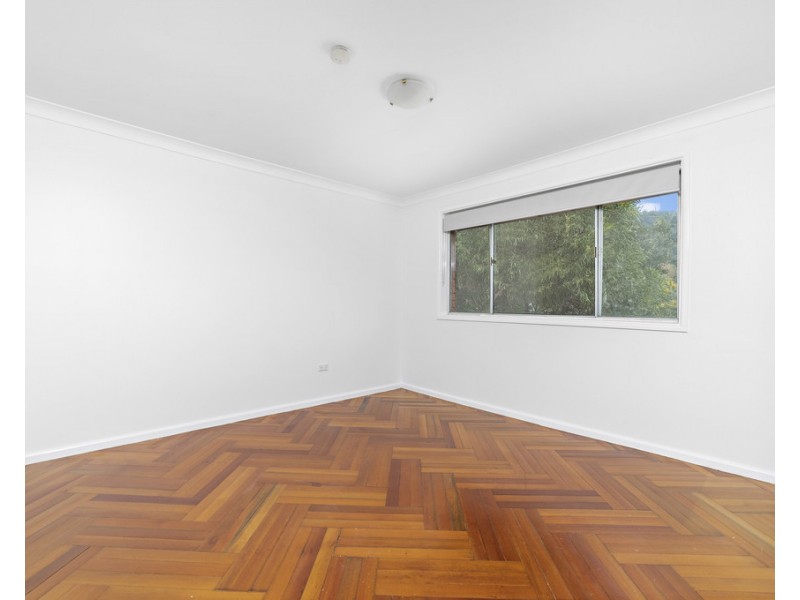 1/37 Foothills Road, Mount Ousley NSW 2519