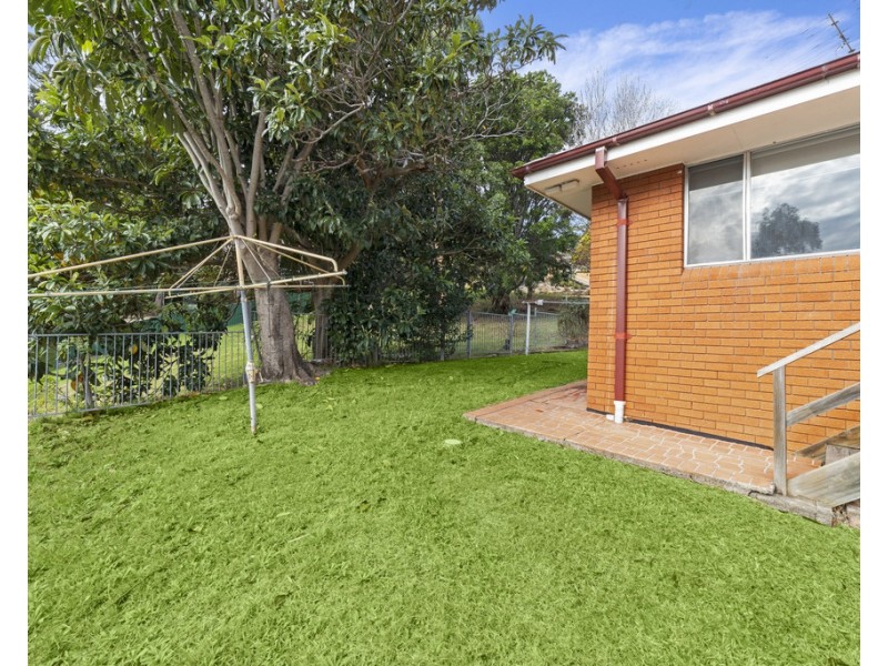 1/37 Foothills Road, Mount Ousley NSW 2519