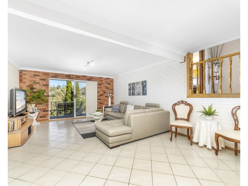 22 MURROGUN CRESCENT, Cordeaux Heights NSW 2526