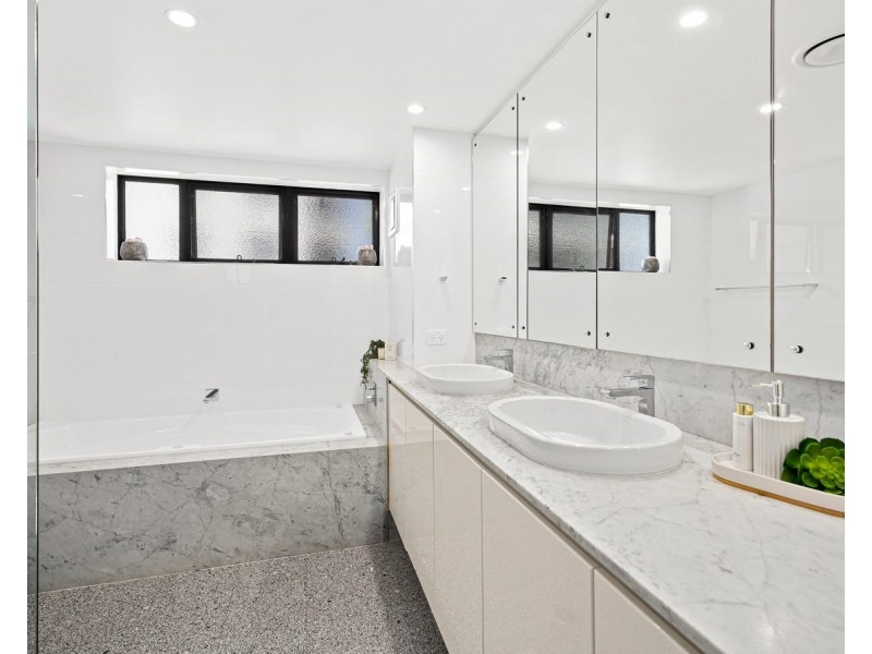 3/52 Cliff Road, Wollongong NSW 2500