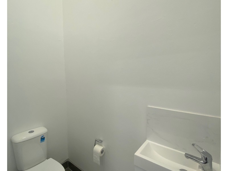 1/7-9 Lake Avenue, Cringila NSW 2502