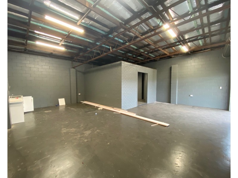 Warehouse/7-9 Lake Avenue, Cringila NSW 2502