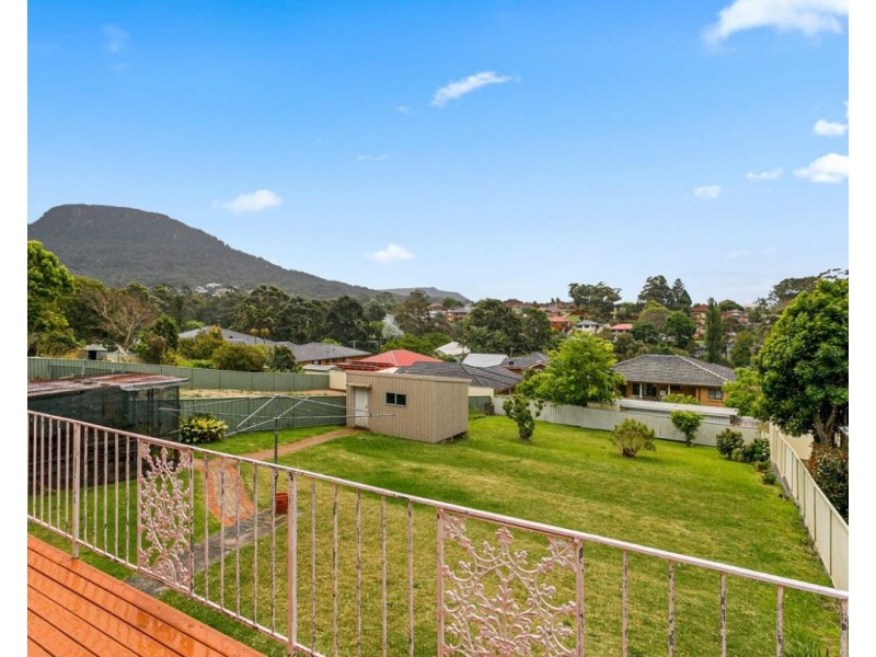 70 Mt Keira Road, Mount Keira NSW 2500
