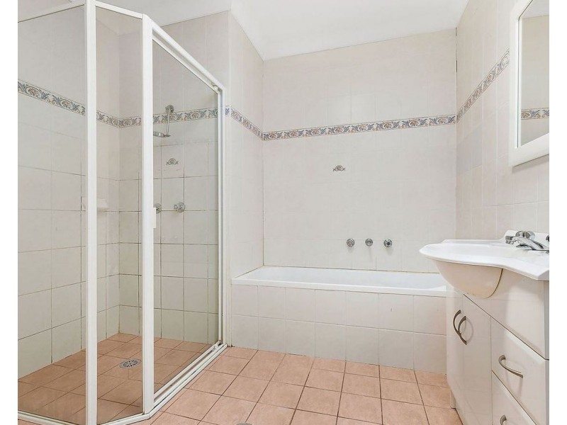 2/21 View Street, Wollongong NSW 2500