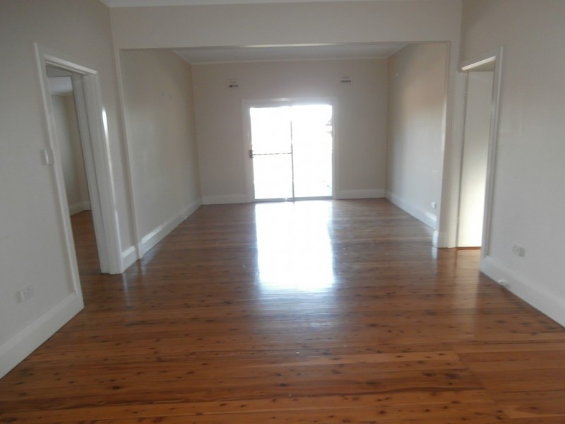 8 BELLVUE ROAD, Figtree NSW 2525