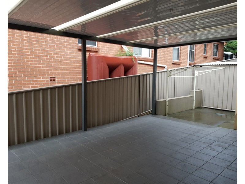 1/39 Heaslip Street, Coniston NSW 2500