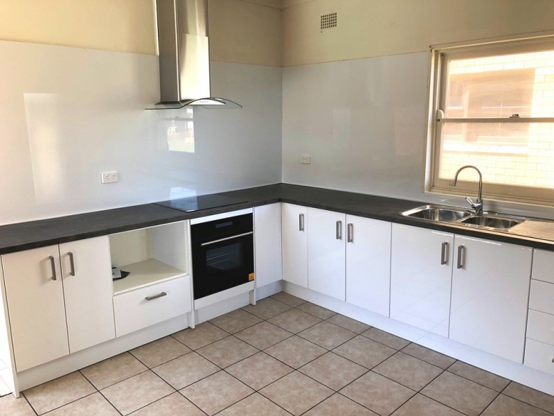 44 Dovers Drive, Port Kembla NSW 2505
