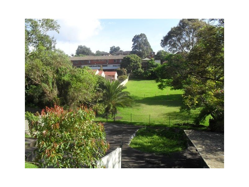 62 Robertson Street, Coniston NSW 2500