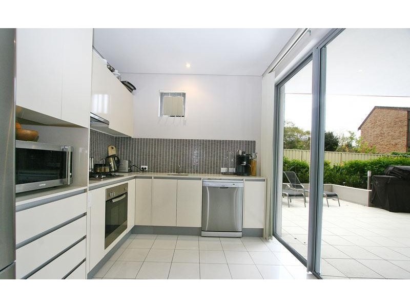 2/12 Loftus Street, Wollongong NSW 2500