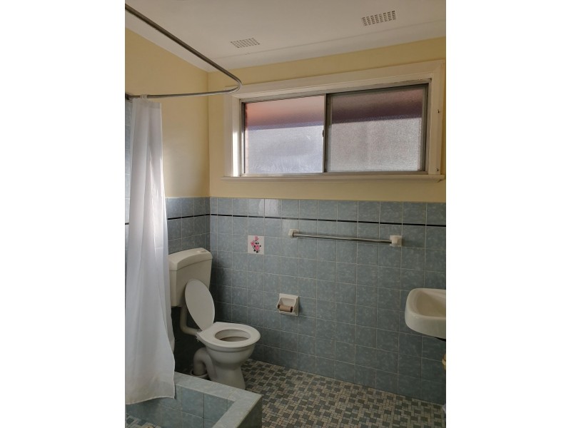 2/10 Daphne Street, Corrimal NSW 2518