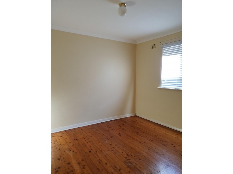 2/10 Daphne Street, Corrimal NSW 2518