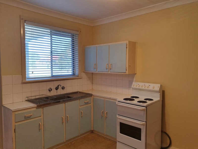 2/10 Daphne Street, Corrimal NSW 2518