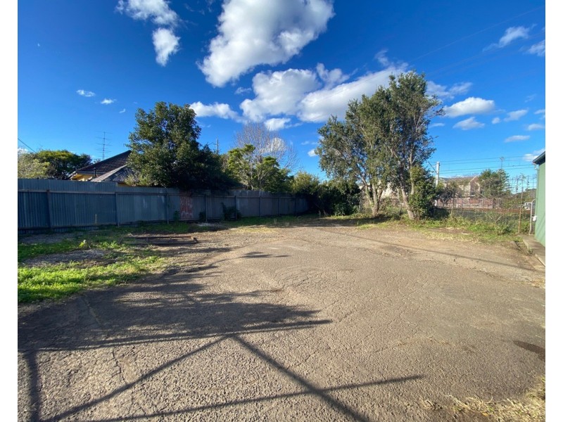 25 Ruddock Street, Corrimal NSW 2518