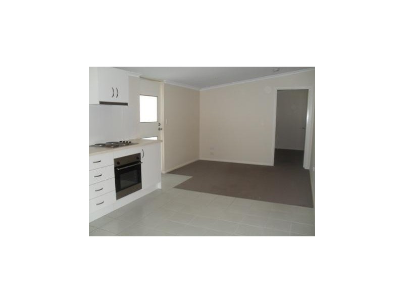 3a/18 BRIDGE STREET, Coniston NSW 2500