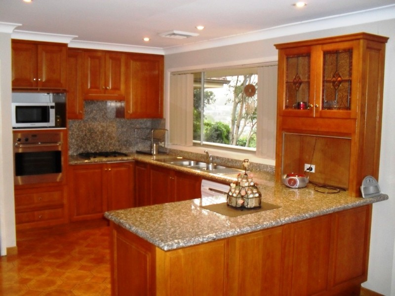 30 STANBROOK AVENUE, Mount Ousley NSW 2519