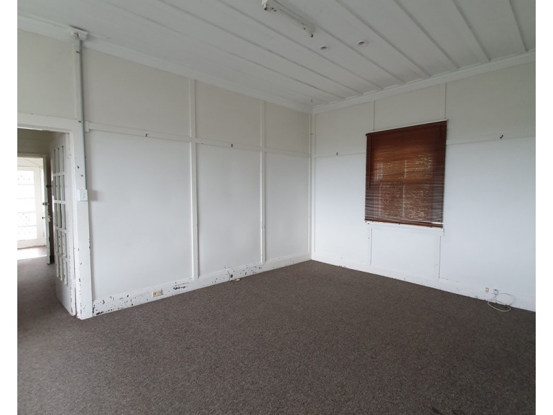 56 BRIDGE STREET, Coniston NSW 2500