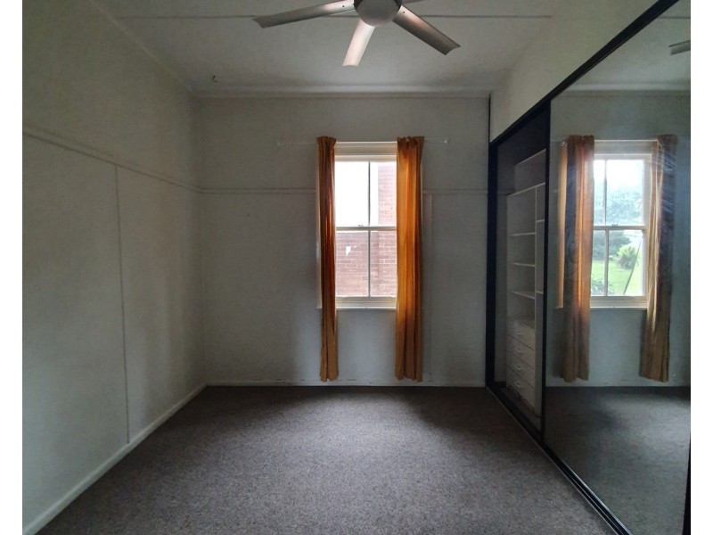 56 BRIDGE STREET, Coniston NSW 2500
