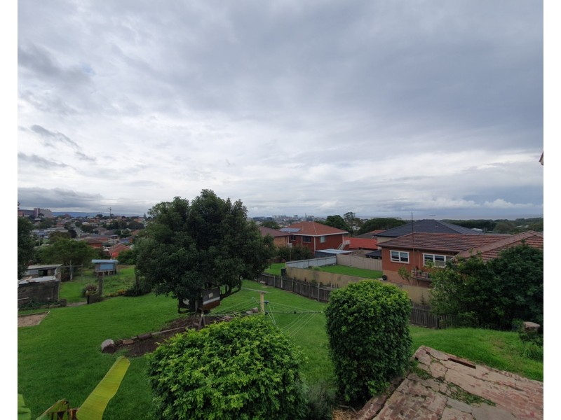 56 BRIDGE STREET, Coniston NSW 2500