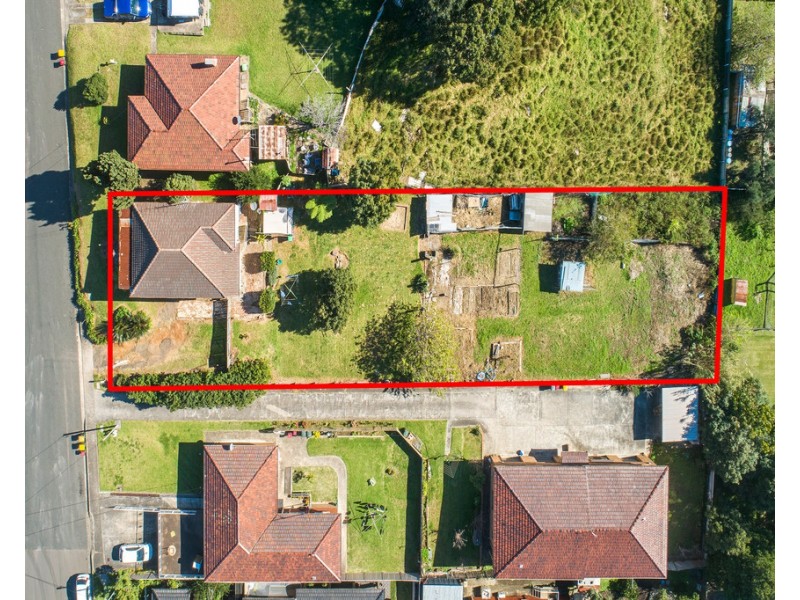 56 BRIDGE STREET, Coniston NSW 2500