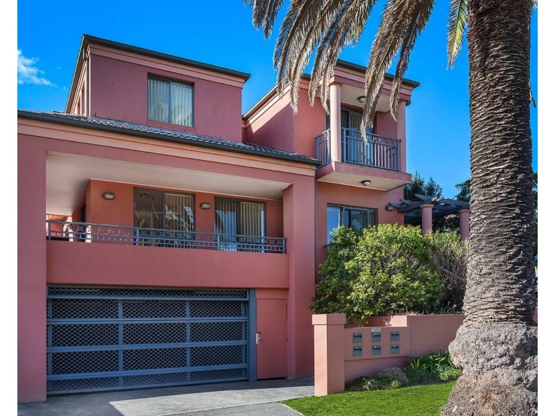 2/17 View Street, Wollongong NSW 2500