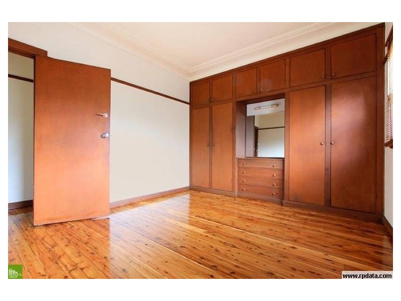 30 Staff Street, Wollongong NSW 2500