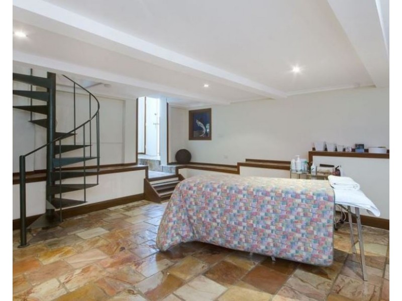 18 Loch Carron Avenue, Farmborough Heights NSW 2526