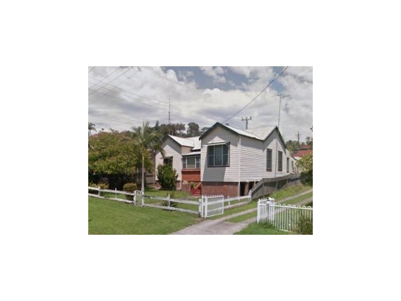 1/18 Myrtle Street, Coniston NSW 2500