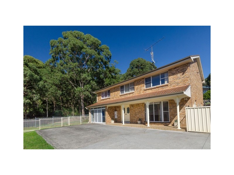 142 Captain Cook Drive, Barrack Heights NSW 2528