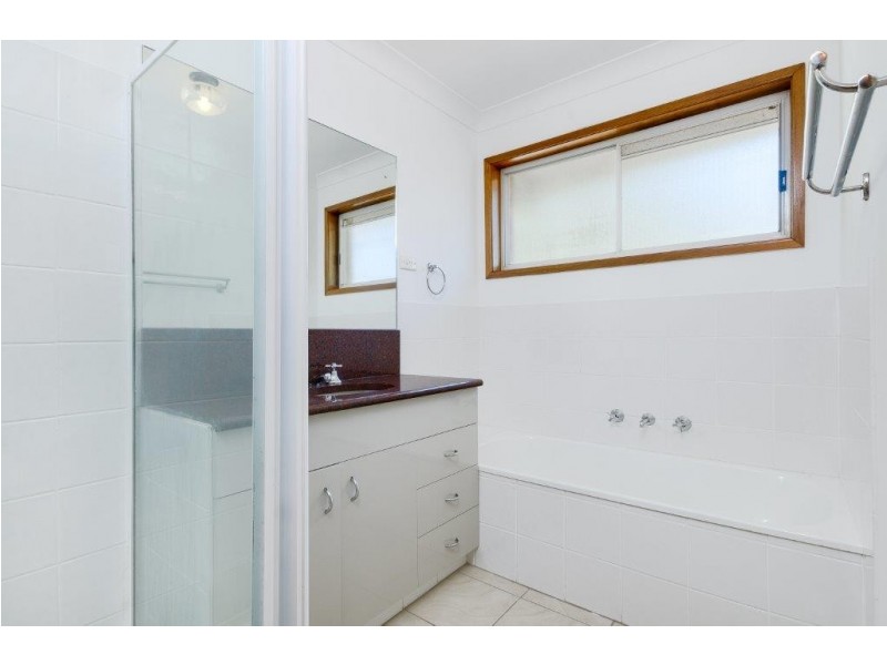 142 Captain Cook Drive, Barrack Heights NSW 2528