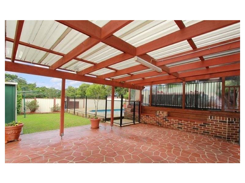 5 Riveroak Road, Farmborough Heights NSW 2526