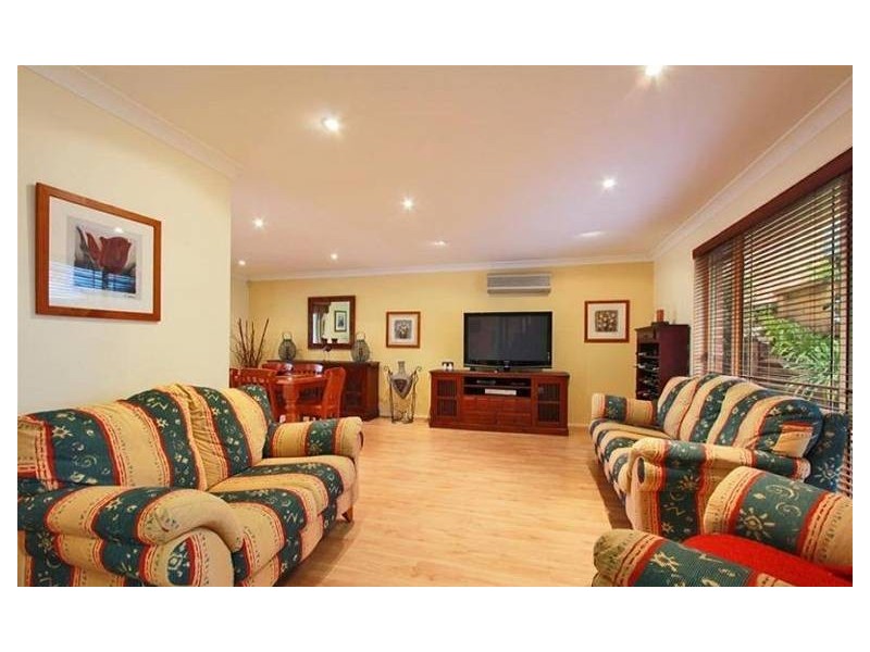 5 Riveroak Road, Farmborough Heights NSW 2526